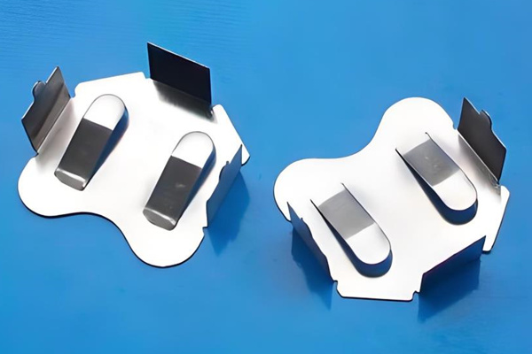 五金彈片臟污的類型、原因和處理方法